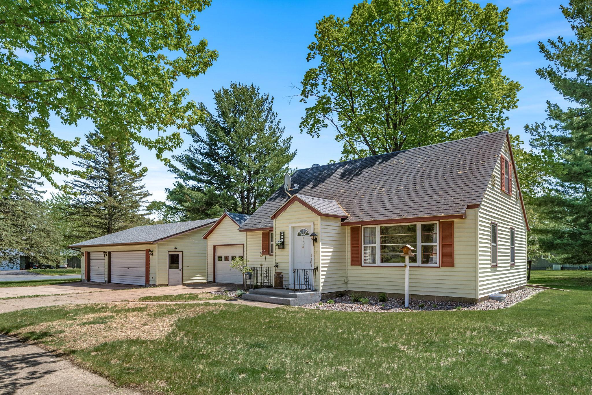 6-web-or-mls-308 20th Ave (6).jpg