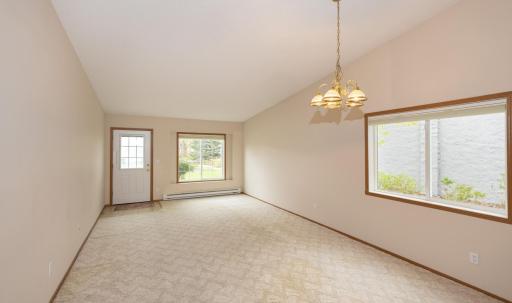 4780 10th Avenue S, Fargo, ND 58103