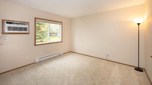 4780 10th Avenue S, Fargo, ND 58103