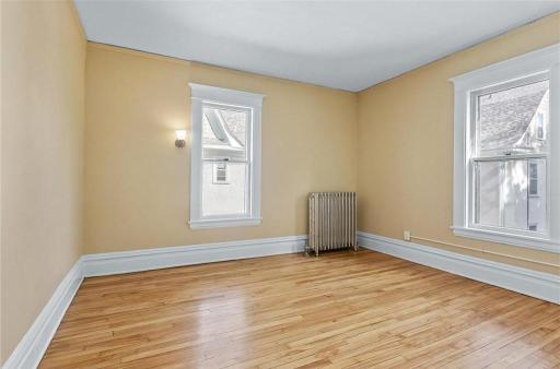 2209 Pleasant Avenue, Minneapolis, MN 55404