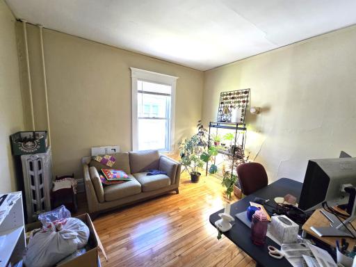 2209 Pleasant Avenue, Minneapolis, MN 55404