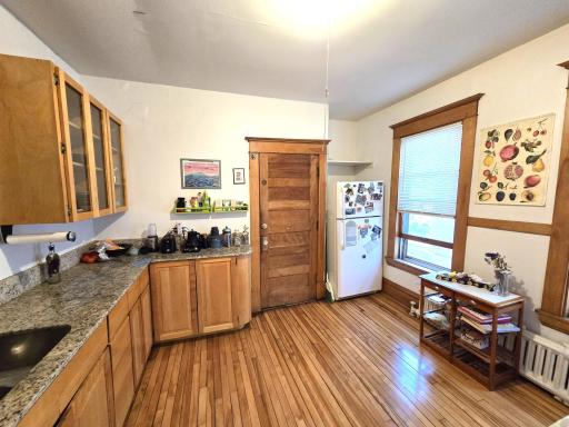 2209 Pleasant Avenue, Minneapolis, MN 55404