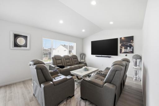 1571 67th Avenue S, Fargo, ND 58104