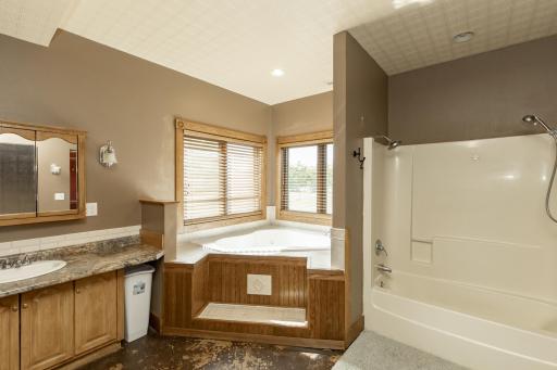 7770 Highway 18, Wyndmere, ND 58081