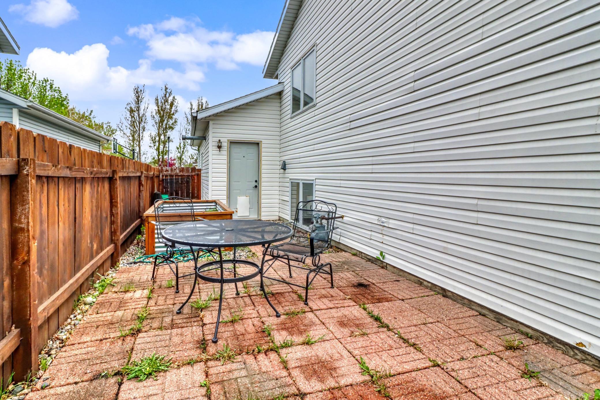 Backyard1_6.jpeg.jpg