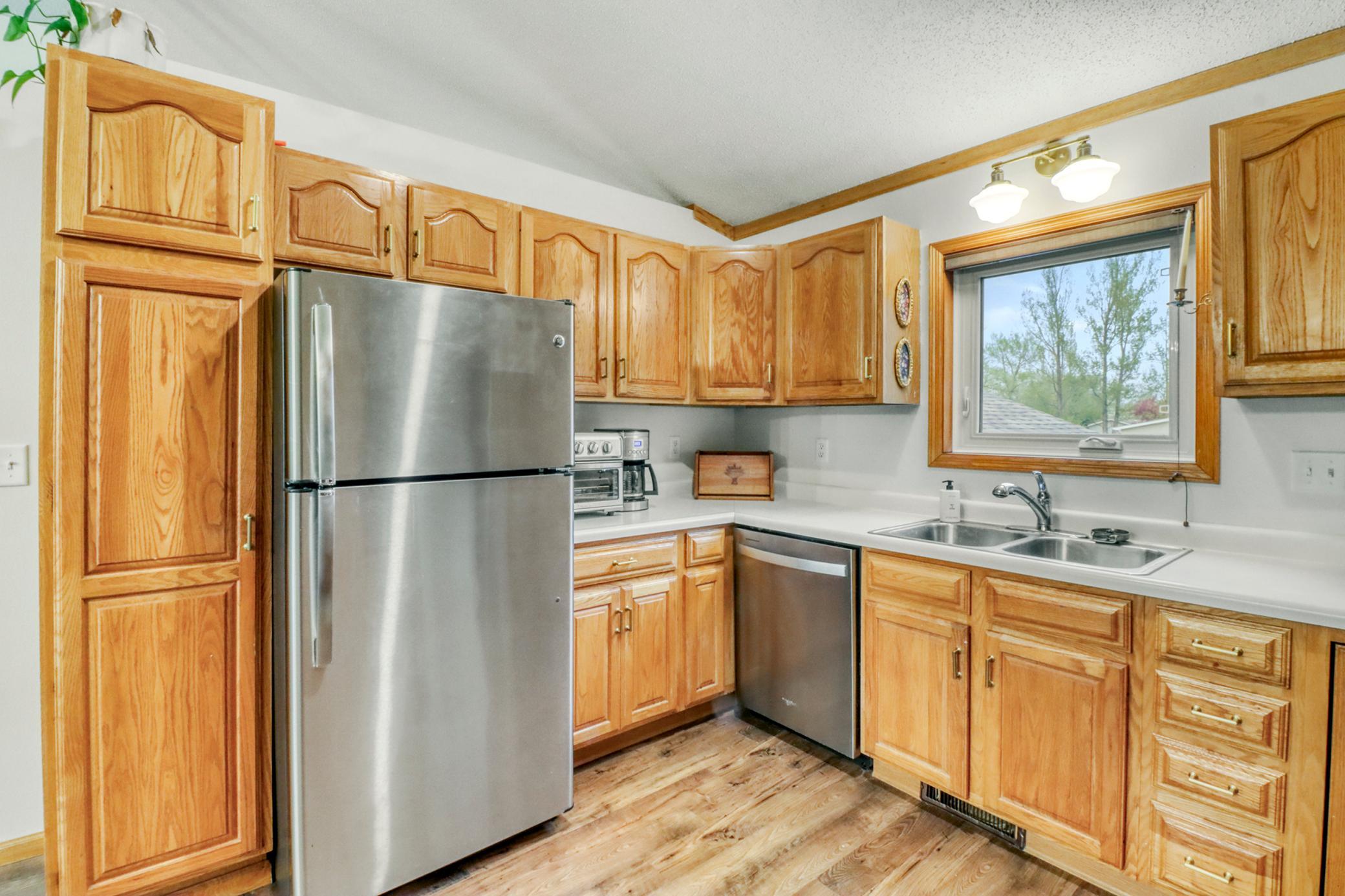 Kitchen1_4.JPG