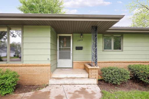1044 Scott Street S, Shakopee, MN 55379