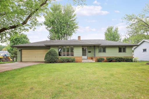 1044 Scott Street S, Shakopee, MN 55379
