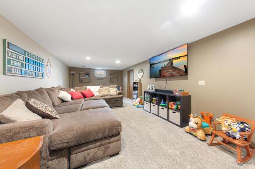 1724 Prairie Avenue SW, Faribault, MN 55021