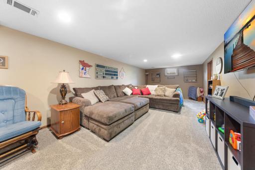 1724 Prairie Avenue SW, Faribault, MN 55021