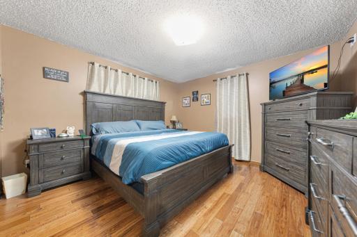1724 Prairie Avenue SW, Faribault, MN 55021