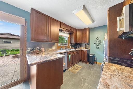 1724 Prairie Avenue SW, Faribault, MN 55021