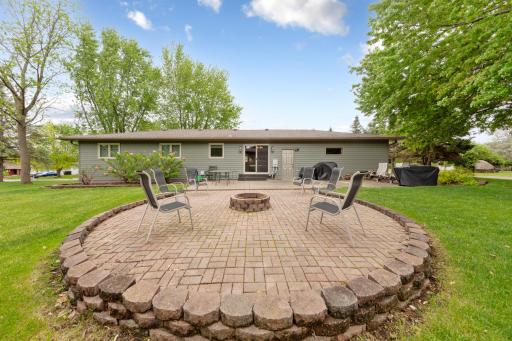 1724 Prairie Avenue SW, Faribault, MN 55021