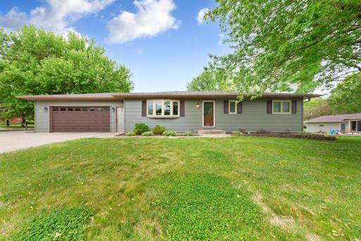 1724 Prairie Avenue SW, Faribault, MN 55021