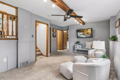 6582 Falstaff Terrace, Woodbury, MN 55125