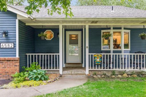 6582 Falstaff Terrace, Woodbury, MN 55125