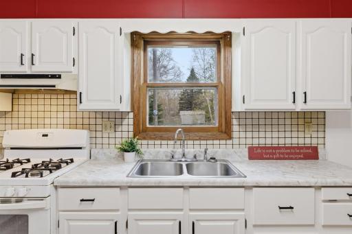 4781 Cedar Island Dr, Eveleth, MN 55734