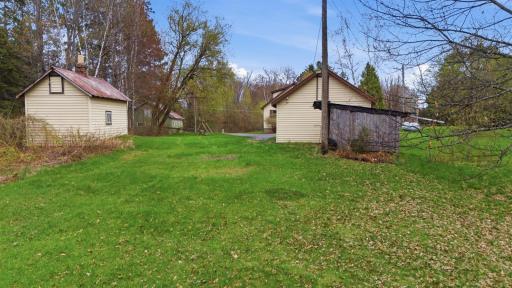 4781 Cedar Island Dr, Eveleth, MN 55734