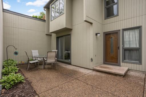 11140 Abbott Lane, Minnetonka, MN 55343