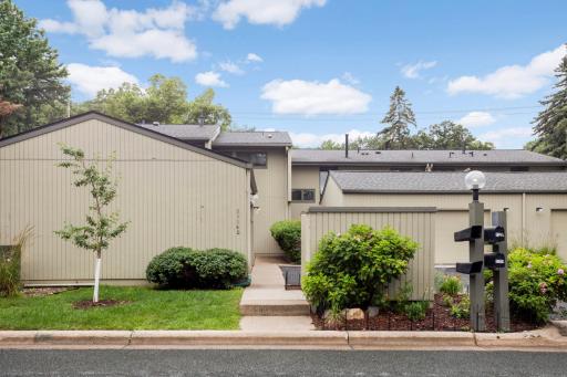 11140 Abbott Lane, Minnetonka, MN 55343