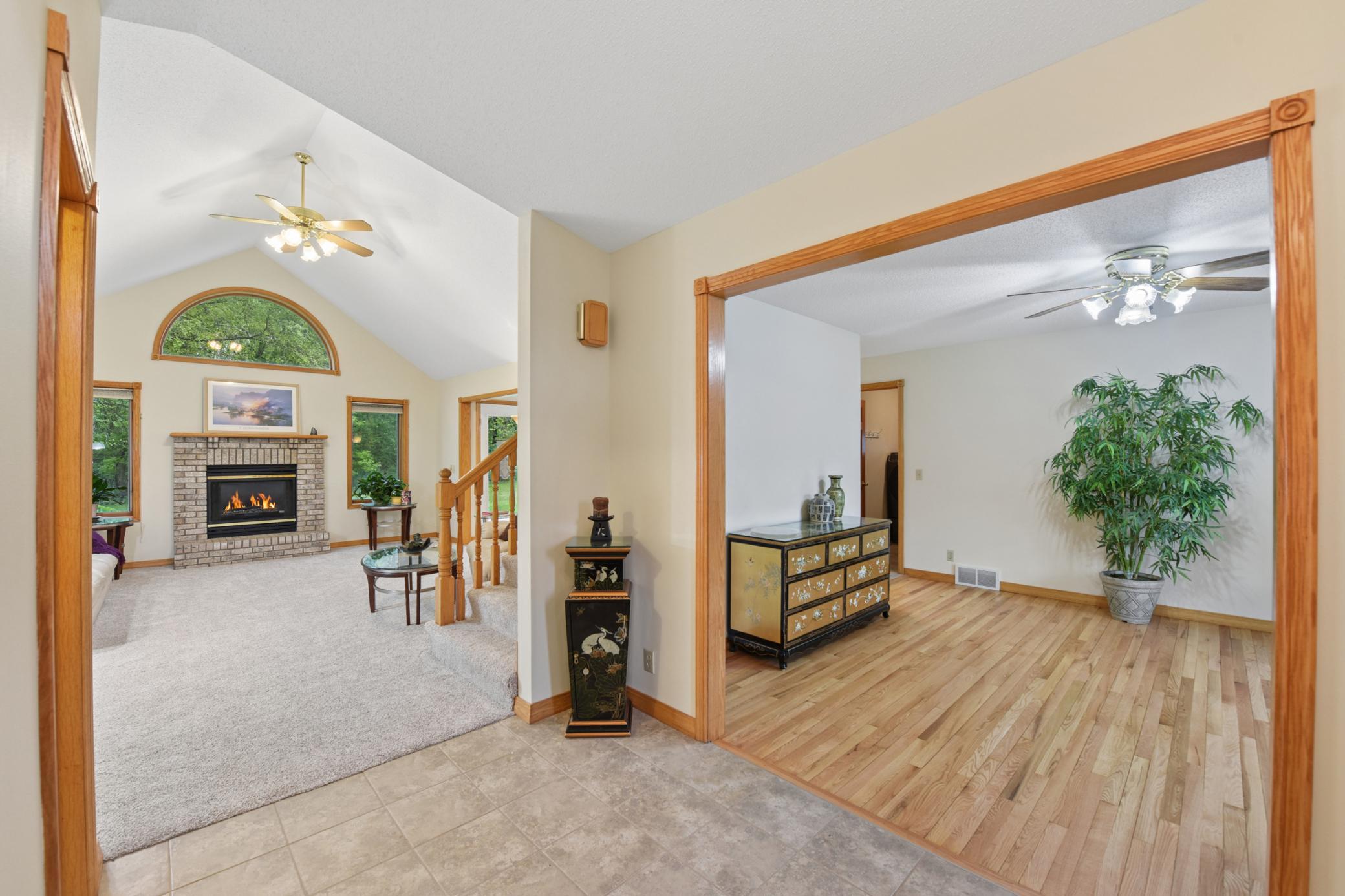 entry way shoeing great rm and office o dining room
