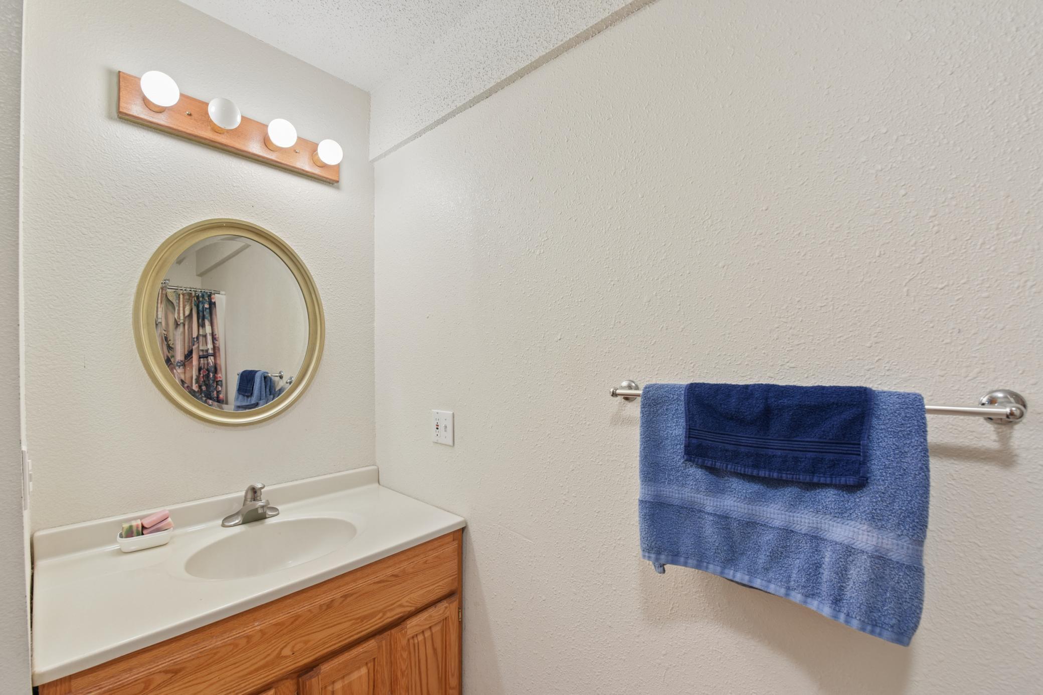 lower lvl bath