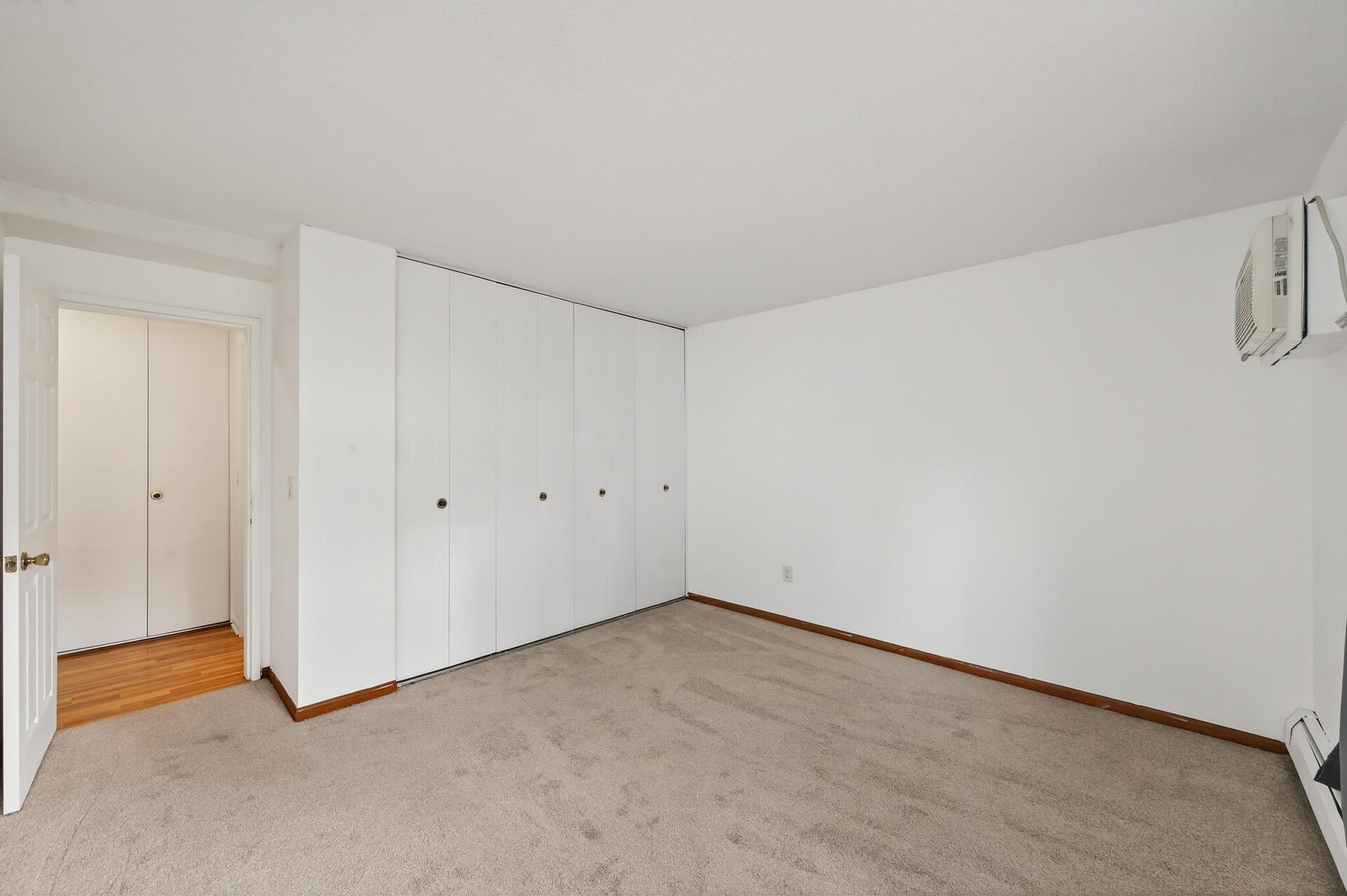 19_12826_Nicollet_Ave_10219_mls.jpg