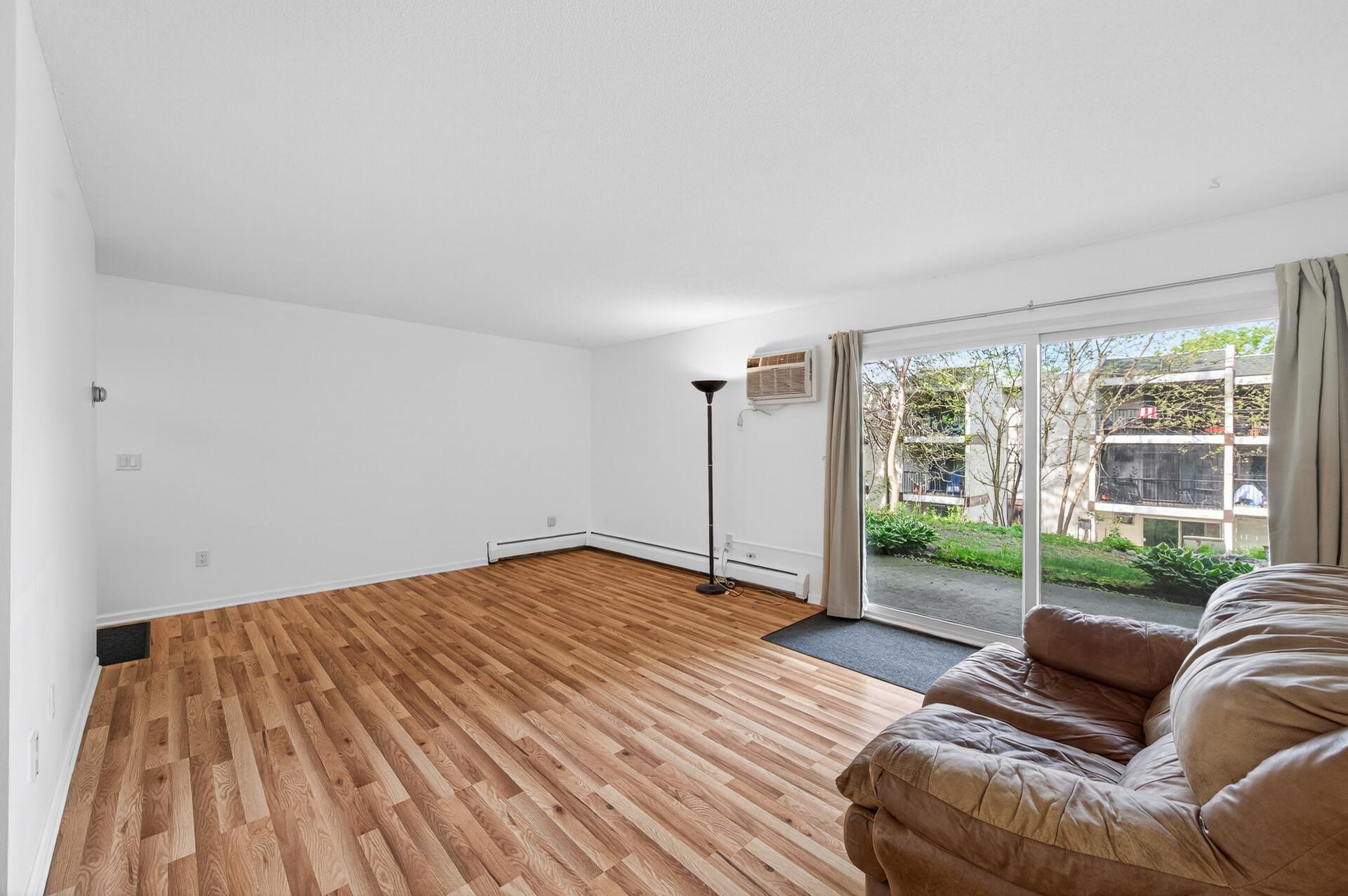 12_12826_Nicollet_Ave_10212_mls.jpg