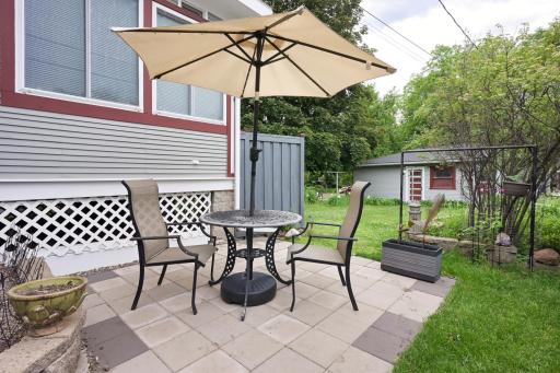 1854 Laurel Avenue, Saint Paul, MN 55104