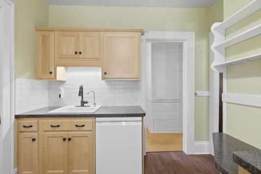 1854 Laurel Avenue, Saint Paul, MN 55104