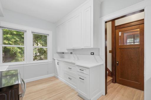 1854 Laurel Avenue, Saint Paul, MN 55104