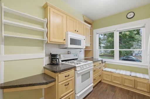 1854 Laurel Avenue, Saint Paul, MN 55104