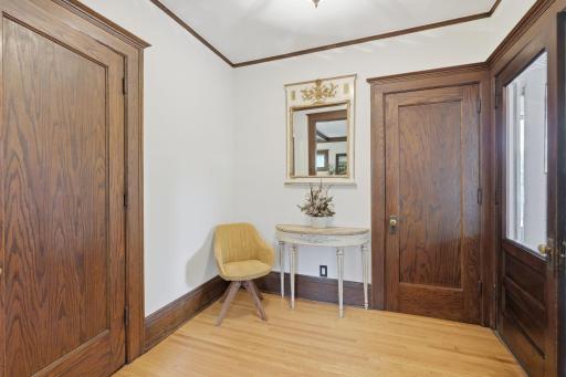 1854 Laurel Avenue, Saint Paul, MN 55104