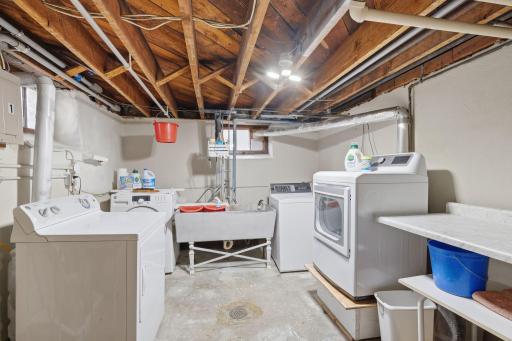 1854 Laurel Avenue, Saint Paul, MN 55104