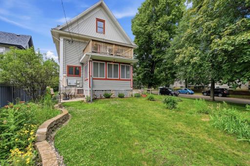 1854 Laurel Avenue, Saint Paul, MN 55104