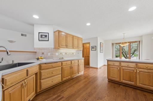 12980 39th Avenue N, Plymouth, MN 55441