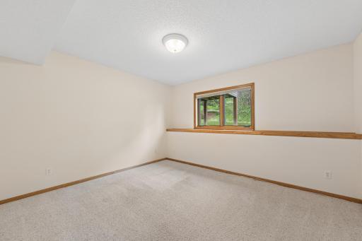 12980 39th Avenue N, Plymouth, MN 55441