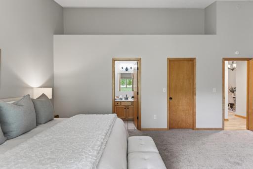 343 Appleblossom Lane E, Shakopee, MN 55379