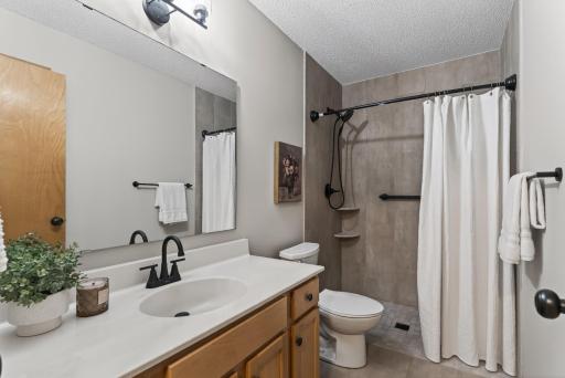 343 Appleblossom Lane E, Shakopee, MN 55379