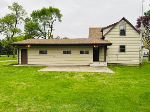 106 3rd Avenue W, Raymond, MN 56282