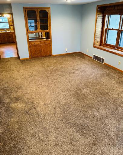 106 3rd Avenue W, Raymond, MN 56282