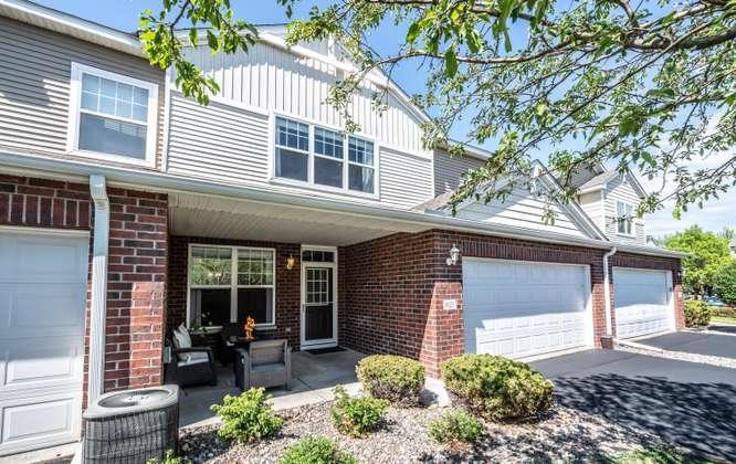 001-005-Front of Home-666x420.jpg