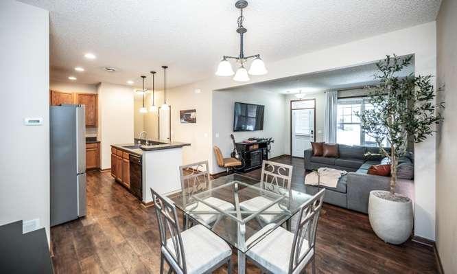 012-013-Dining Room-666x399.jpg