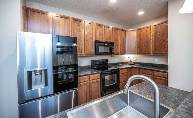 014-021-Kitchen-666x410.jpg
