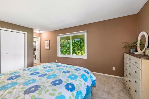 9400 Toledo Avenue S, Minneapolis, MN 55437