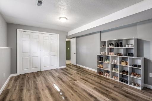 9400 Toledo Avenue S, Minneapolis, MN 55437