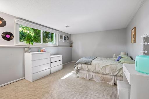 9400 Toledo Avenue S, Minneapolis, MN 55437