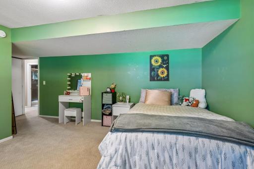 9400 Toledo Avenue S, Minneapolis, MN 55437