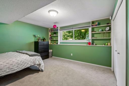 9400 Toledo Avenue S, Minneapolis, MN 55437
