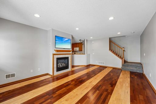 2744 Wagon Wheel Trail, Chaska, MN 55318